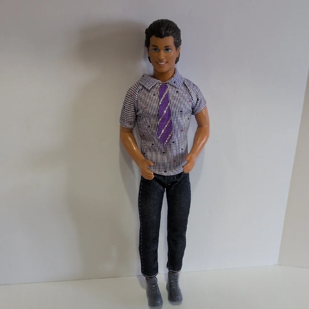 Barbie Family Set - 1966 Barbie, 1968 Ken, and 2017 Chelsea - Picture 8 of 16